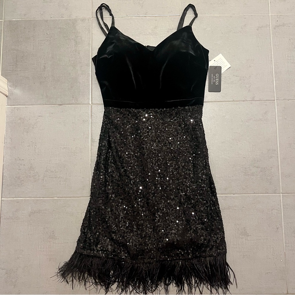 Guess | 10 | Black